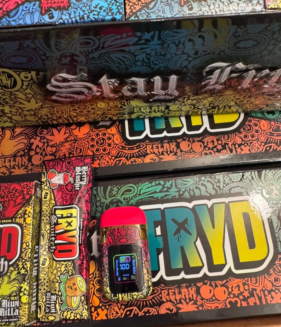 FRYD SWITCH 2G DISPOSABLE WITH GUMMIES FRYD SWITCH 2G DISPOSABLE WITH GUMMIES